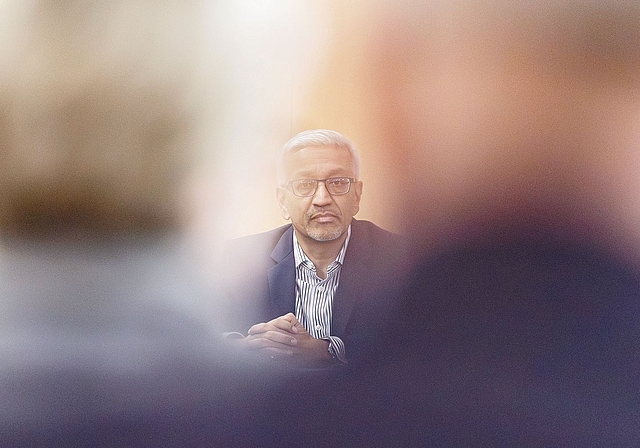 Finanzvorsteher Orun Palit stellte an der Einwohnerratssitzung für das Jahr 2026 ein     weiteres Minus in Aussicht. Severin Bigler/CH Media
