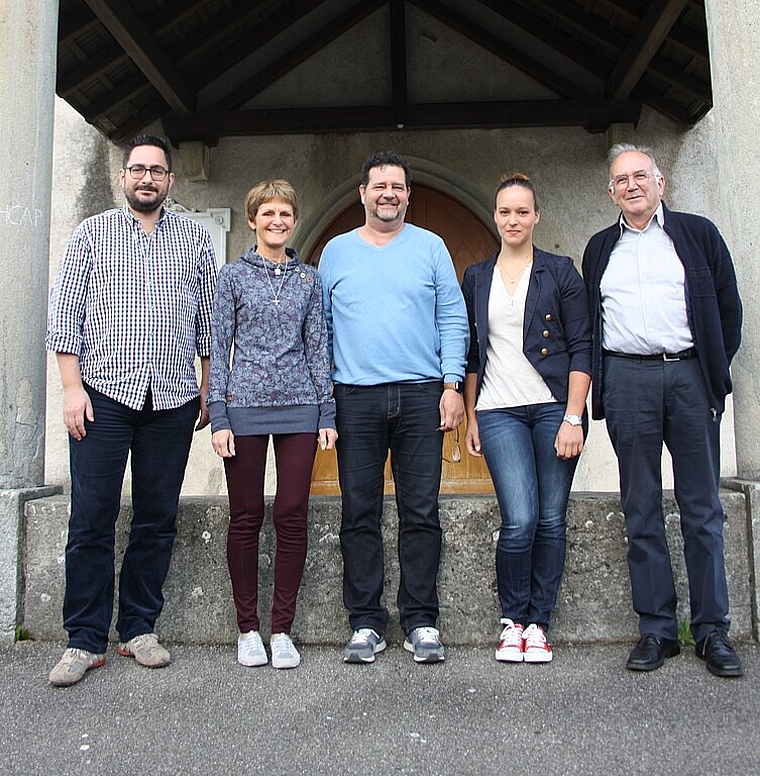 Matthias Rufer, <em>Monika Ender, Alain Cornuz, Andrea Vogt und Sigi Zihlmann (v.l.) wurden an der Jahresversammlung des Vereins Alterszentrum Würenlos erneut in den Vorstand gewählt.</em><em>Sibylle Egloff</em>