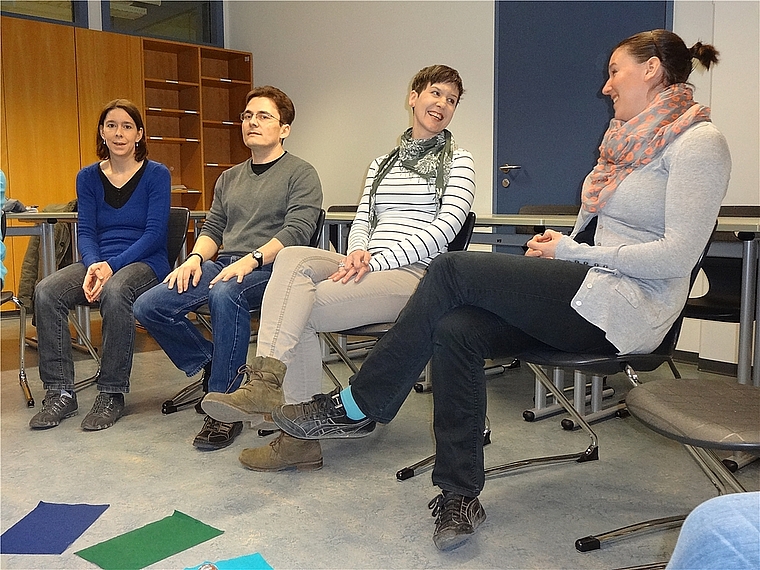 Reger Austausch vor einer Woche während der Elternlehre in Brugg.Foto: zVg