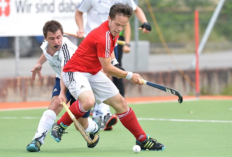 Jan Hödle (r.) von Rotweiss Wettingen in Aktion. Bild: Foto Wagner