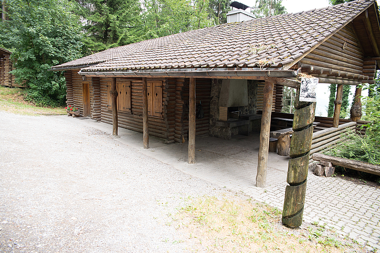 Die Waldhütte.
