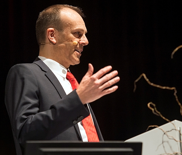 Patrick Binkert und Roger Meier führten durch die Generalversammlung. Fotos: zVg
