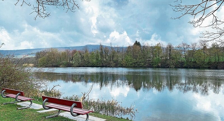 Der Limmatsteg soll am Limmatuferweg in Neuenhof im Jahr 2025 gebaut werden. (Bild: Sibylle Egloff)