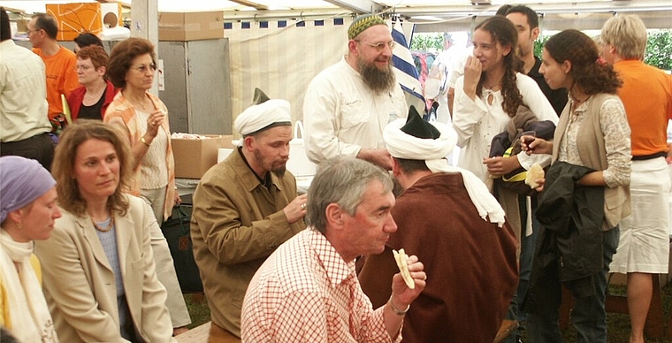 Das Spreitenbacher Kulturfest – hier auf einer Archivaufnahme – soll Vorurteile zwischen den Menschen abbauen. Foto: az/Archiv
