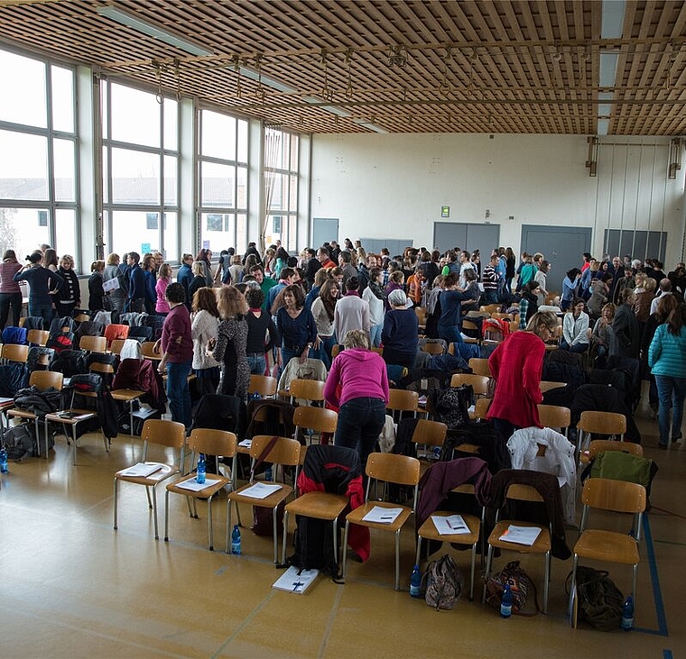 Ein «Sehr gut» für Lehrer, Schulleitung und Schulpflege; im Bild ein Weiterbildungsanlass. Foto: zVg