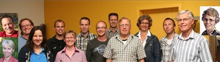 Die Arbeitsgruppe (v.l.): Martin Bienz, Monika Weibel, Urs Ernst, Marcella Müller, Reto Widrig, Gaby Loosli, Mathias Dietrich, Stephan Weiss, Stephan Ernst, Hans Hug, Manuela Gelhard, Amos Paternoster, Paul Mathys, Irma Bärtschi. Foto: zVg