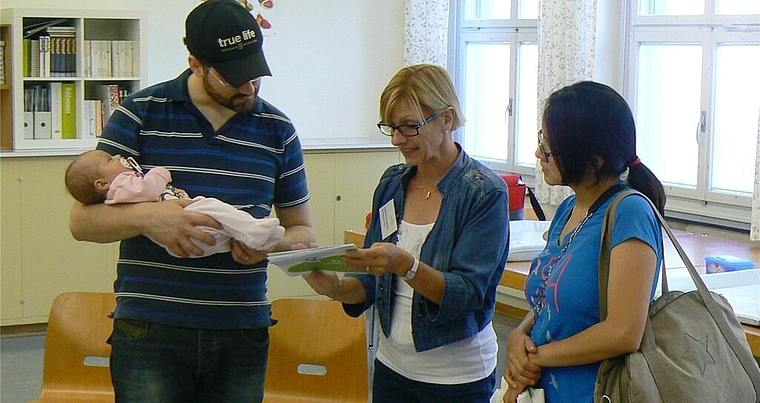 Eltern besuchen die Mütter- und Väterberatung ab dem 25. September neu im Schulhaus Zentrum. Foto: zVg