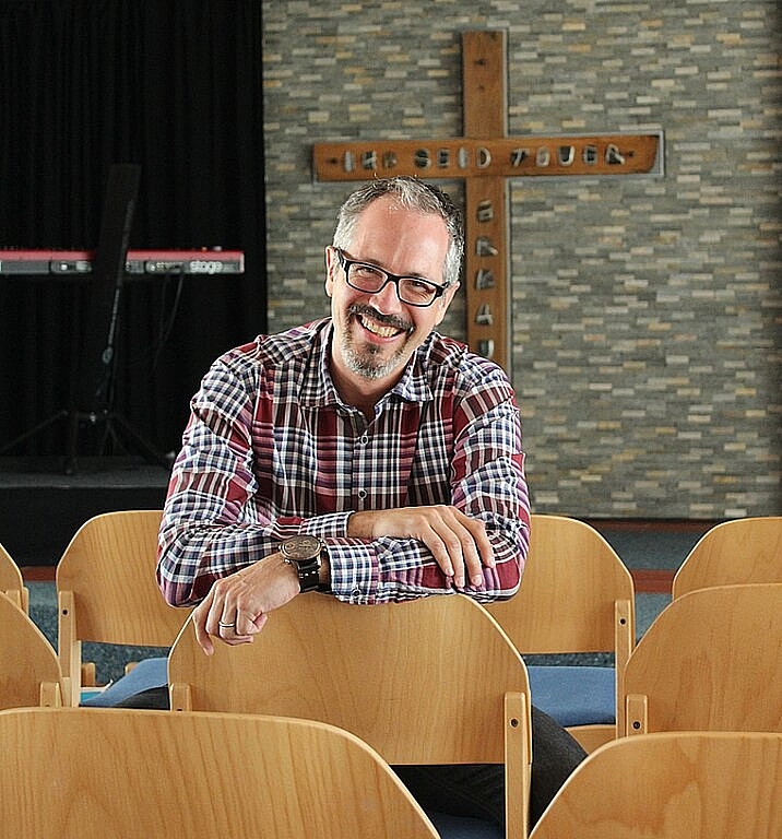 Michael Ruppen im Gemeindezentrum Bethel in Wettingen. Seit Januar ist er Präsident der evangelischen Allianz Baden-Wettingen. Er macht dies ehrenamtlich. Rahel Bühler
