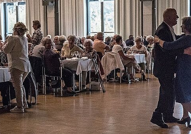 Die Musik von Max Lässer animierte zum Tanzen. (Bilder: Christian Doppler)
