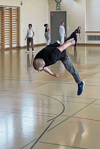 Breakdance: Akrobatische Einlagen gehören hier dazu. zVg Breakdance: Akrobatische Einlagen gehören hier dazu. zVg