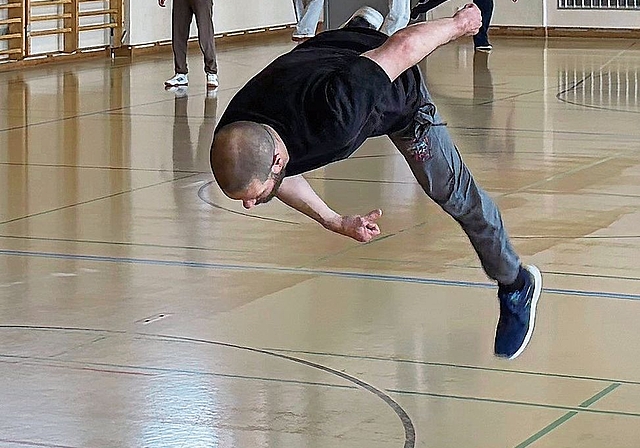 Breakdance: Akrobatische Einlagen gehören hier dazu. zVg