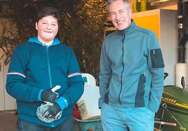 Schüler Mersin nimmt am «Lift»-Projekt teil und arbeitete bei Andreas Zehner im Alterzentrum Sonnmatt in Neuenhof. (zVg)
