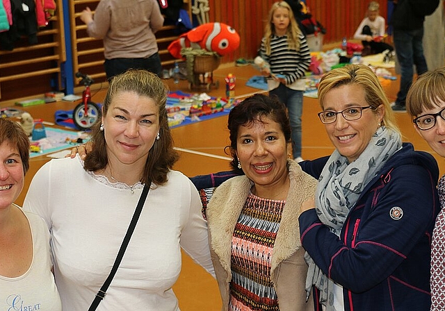 Vorstandsmitglieder des Elternvereins: Tamara Thomann, Sophie Blondin, Gisella Mächler, Tanja Arpke und Juliane Meier (v.l.). Foto: bär
