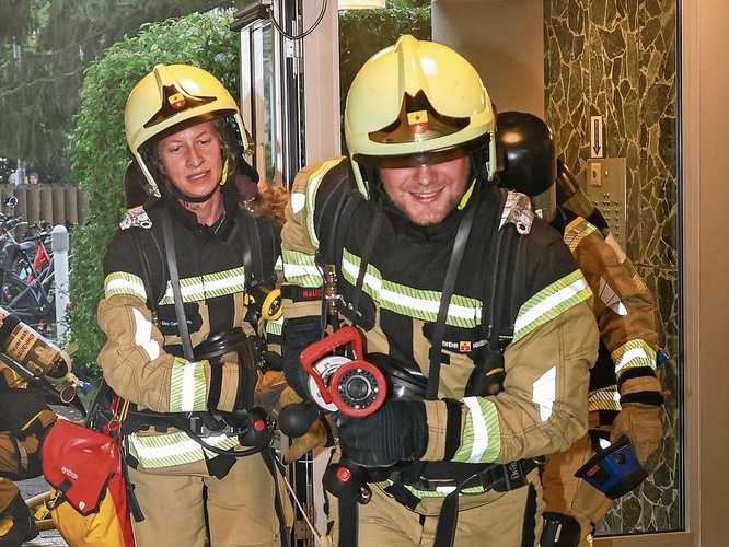 Gemeinsamer Gang zum Brandherd.gk