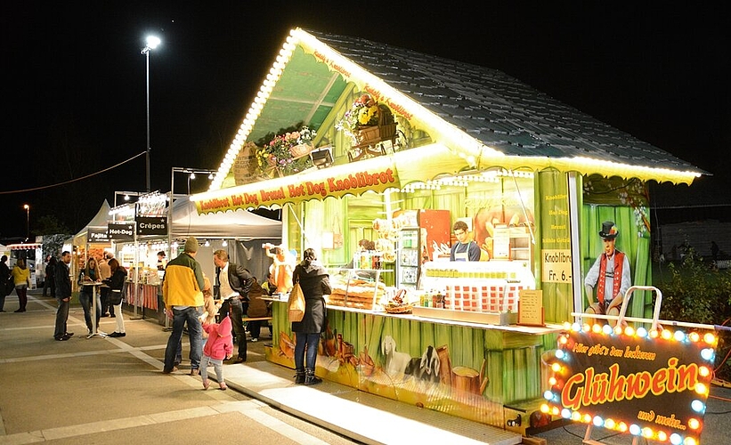 Das vergangene Wochenende lockte unzählige Besucherinnen und Besucher an die erste Herbstmesse. Das vergangene Wochenende lockte unzählige Besucherinnen und Besucher an die erste Herbstmesse.