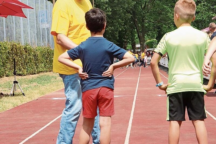 Ein Blick auf die nahende Konkurrenz nach dem ersten Sprint. rfb