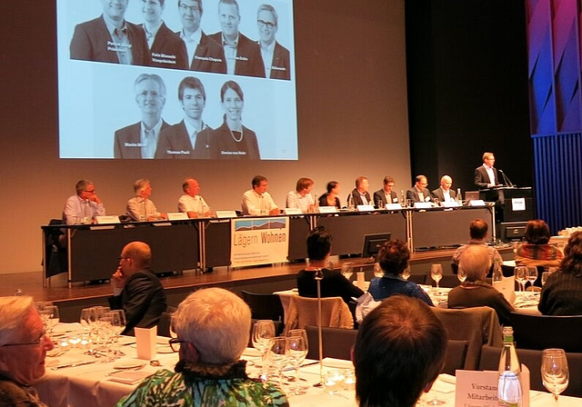Vorstandswahlen bei der «Lägern Wohnen»-GV.Foto: ms