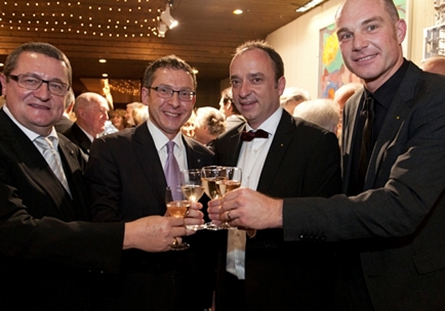 Grossratspräsident Theo Voegtli, Landammann Urs Hofmann, Ammann Markus Dieth und Einwohnerratspräsident Marco Kaufmann (v.l.).