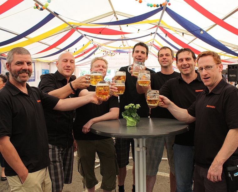 Das Sterne-Fäscht-OK (v.l.) Ise, Quick-Nick, Svene, Präsi, Space ,Guggi und Joe.Fotos: bär