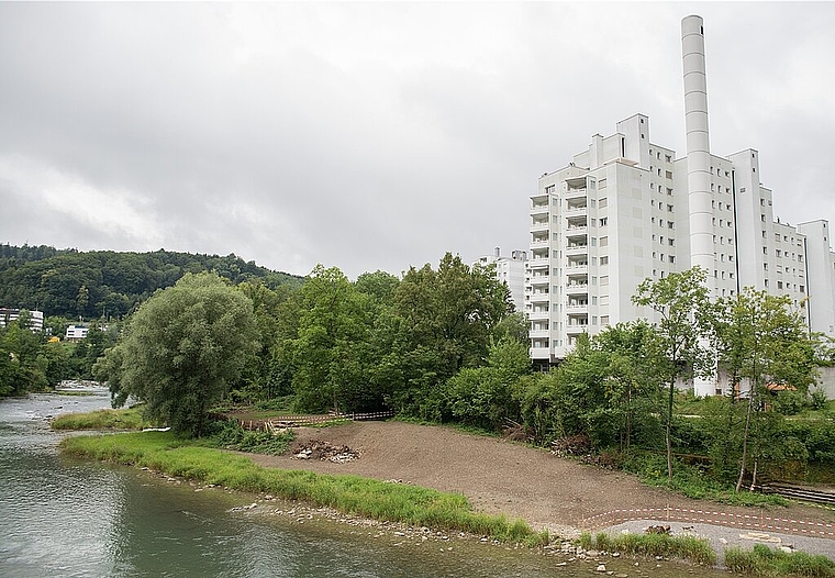 Parat für die Badegäste: <em>Der neue Flusseinstieg bei der Webermühle. (bsc)</em>