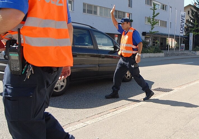 Polizei erhält neues Fahrzeug, dass gekauft statt geleast werden soll. Archiv/wal