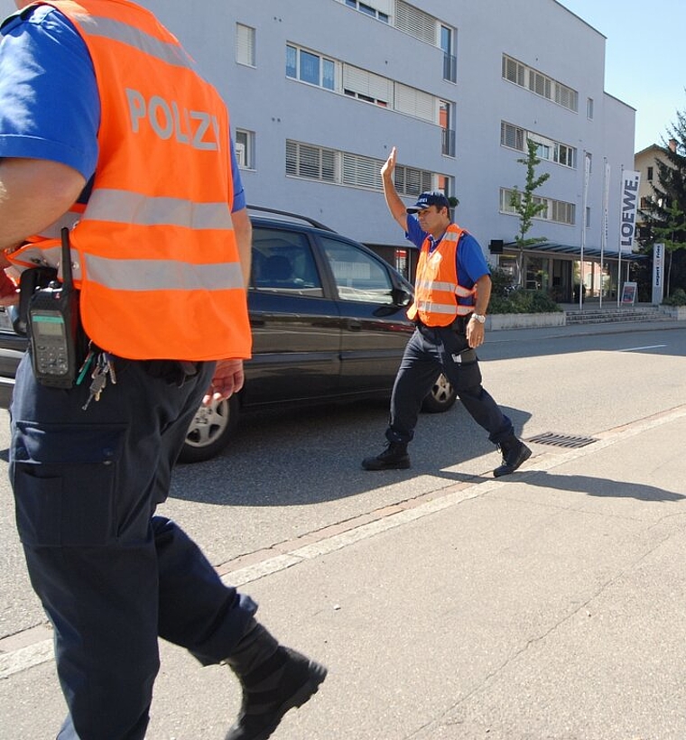 Polizei erhält neues Fahrzeug, dass gekauft statt geleast werden soll. Archiv/wal
