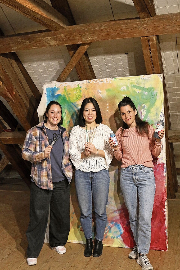 Suchen Freiwillige: Nina Crameri, Hikaru Bhend und Andrea Schenkel (v. l.) im Haus am Lindenplatz.Melanie Bär