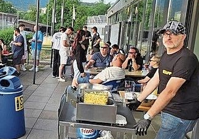 Nach dem letzten Spiel sass man gemütlich beisammen. zVg