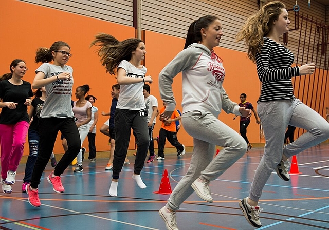 Schülerinnen und Schüler proben für ihren Olma-Auftritt. Foto: AZ/Alex Spichale 