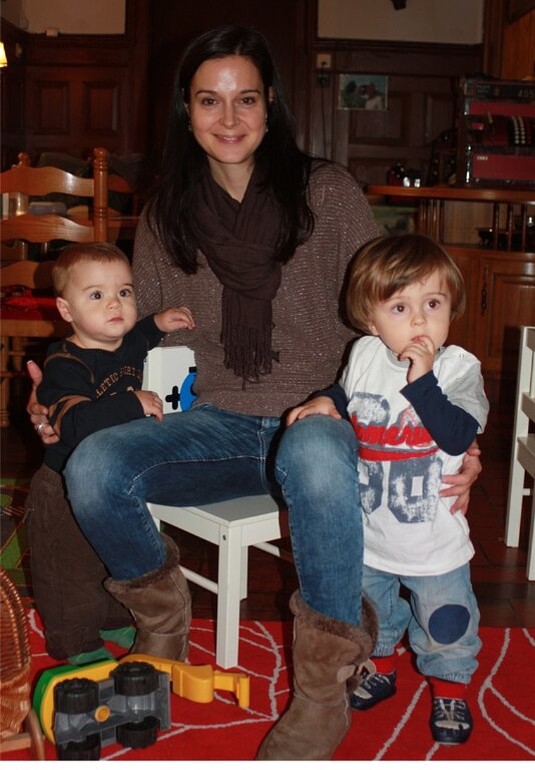 Sarah Buck mit den zwei kleinen Gästen Francesco (l.) und Noa.Foto: bär