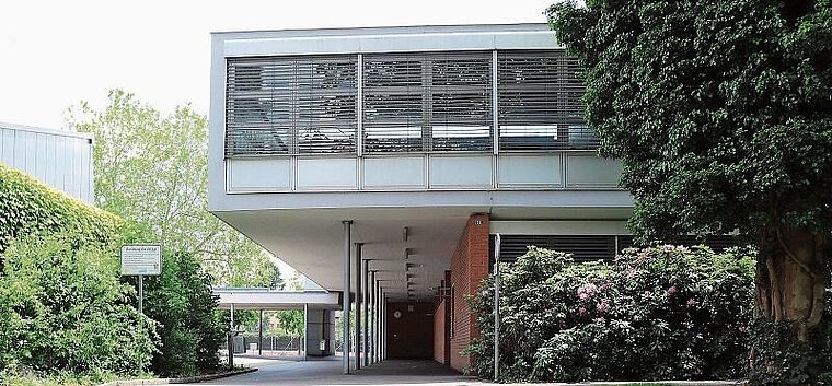 Braucht dringend mehr Platz: Die Bezirksschule Wettingen. (Bild: cla/Archiv)
