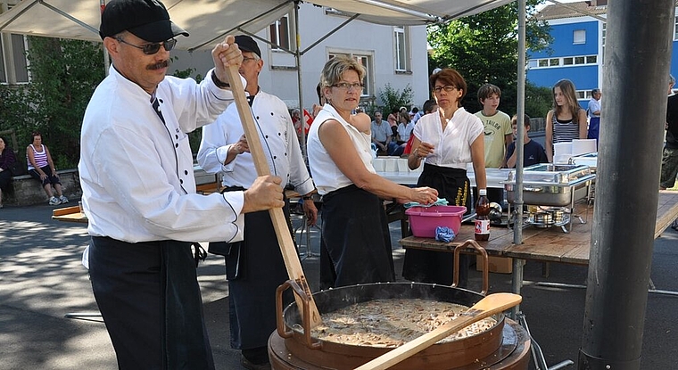 An der Wettinger Bundesfeier gibt es wieder Gratisrisotto. Foto: zVg