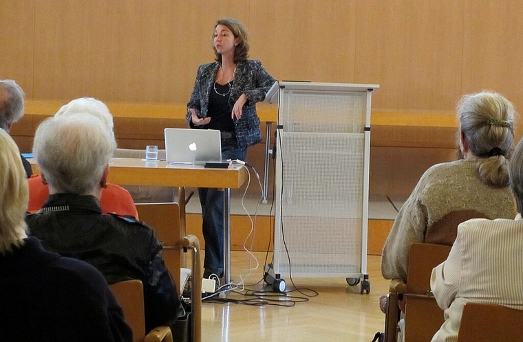 Referentin Stefanie Becker sprach über Beziehungspflege. Foto: zVg