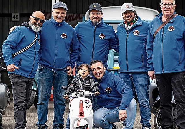 Dabei: Vespa Mythos-Club Freiamt.