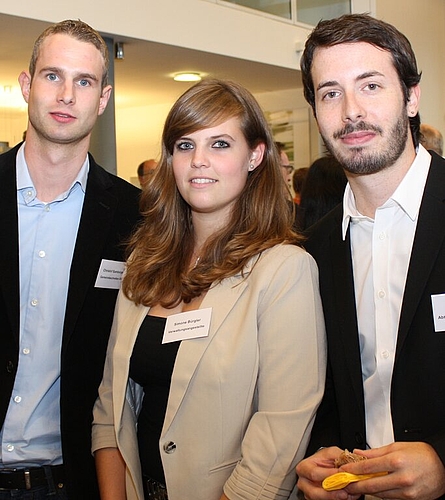 Gemeindevertreter (v.l.) Christof Bamberger (Gemeindeschreiber-Stellvertreter), Simone Bürgler (Verwaltungsangestellte) und Peter Haller (Leiter Finanzen).
