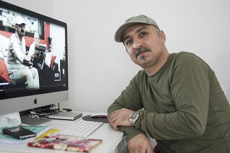 Mirza geht seiner Leidenschaft dem Filme machen noch immer nach, wenn es geht. Mirza geht seiner Leidenschaft dem Filme machen noch immer nach, wenn es geht.