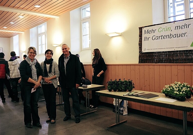 V.l.n.r.: Mechthild Meier, Gewerbeverein, Franziska Schenkel, Gruppe «Eltern mit Wirkung», und Christian Rothenbühler, Sekundarschule.