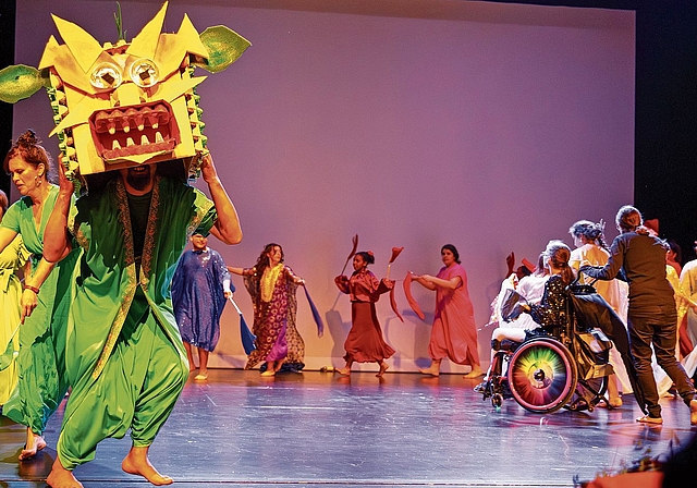 An der Preisfeier im Kurtheater zeigen die Kinder der HPS ihren Drachentanz. zVg
