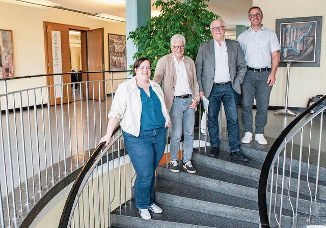 Präsentierten das Budget: Verwaltungsleiterin Sandra Thut, Vizeammann Markus Maibach, Ammann Roland Kuster und Finanzleiter Beat Rölli (v. l.). Philippe Neidhart