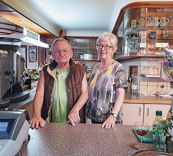Führen das «Winkelried» seit 42 Jahren: Josef und Johanna Willi-Müller.
