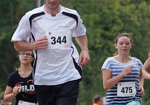 Der Triathlon im Tägi steht allen offen, die einmal Triathlon-Luft schnuppern möchten. Foto: zVg