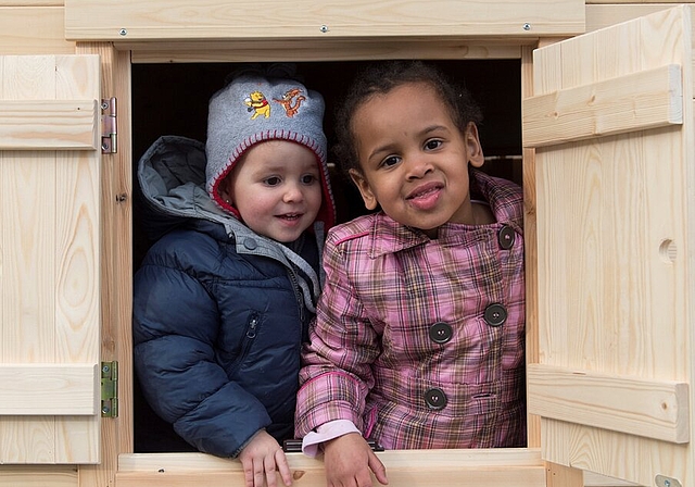 Einweihung Spielplatz Chinderschlössli Wettingen. Der Spielplatz wurde durch den Lions Club gesponsert. Foto: Alex Spichale