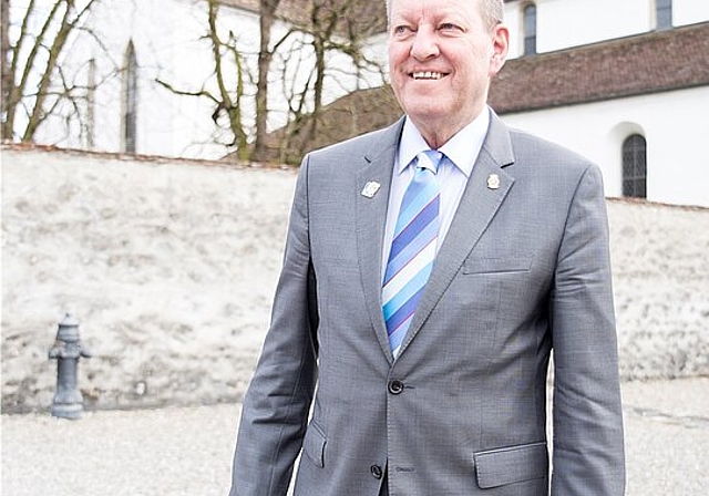 Roland Wunderli führt im Kloster die neuen Präsidenten ein. Barbara Scherer