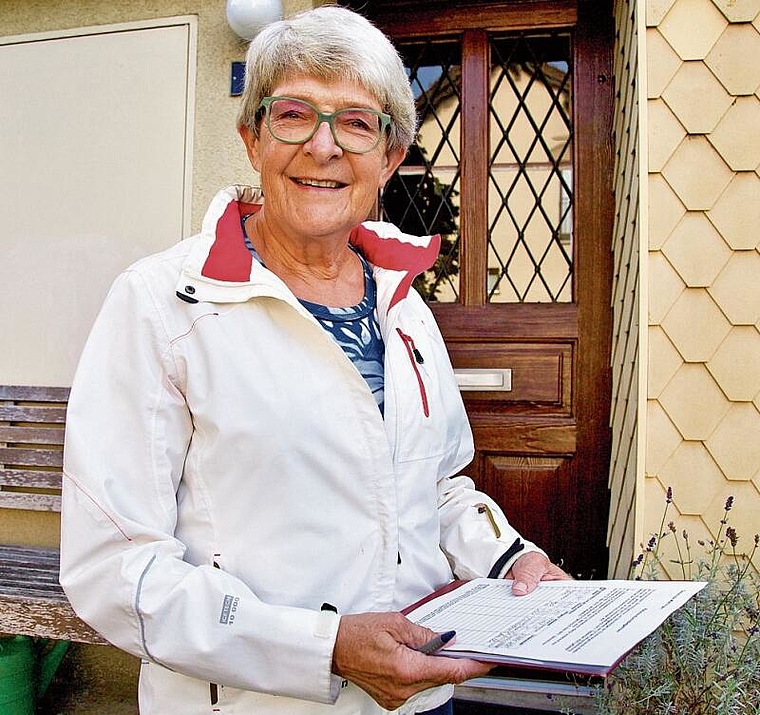 Margrit Wahrstätter sammelte im Chlosterbrühl Unterschriften. Ian Stewart