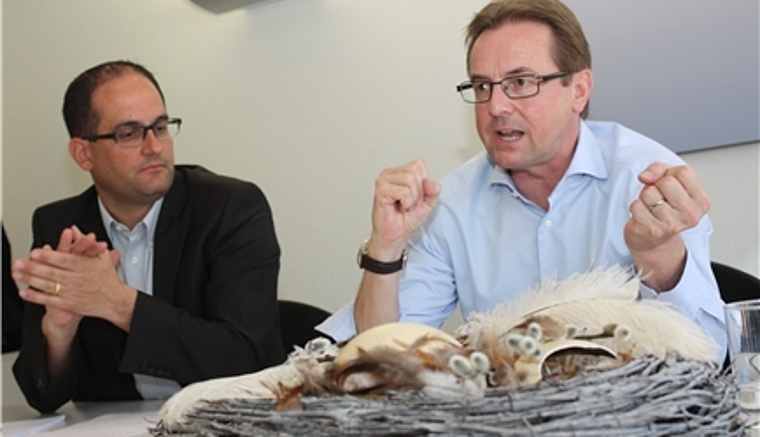 Heinz Germann (r.) gibt das Präsidium an Patrick Bürgi weiter. Foto: bär