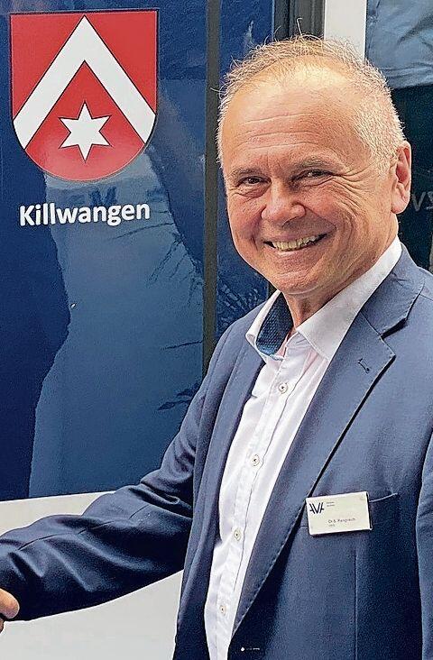 Severin Rangosch, CEO der Aargau Verkehr AG, bei der Bahntaufe. bär