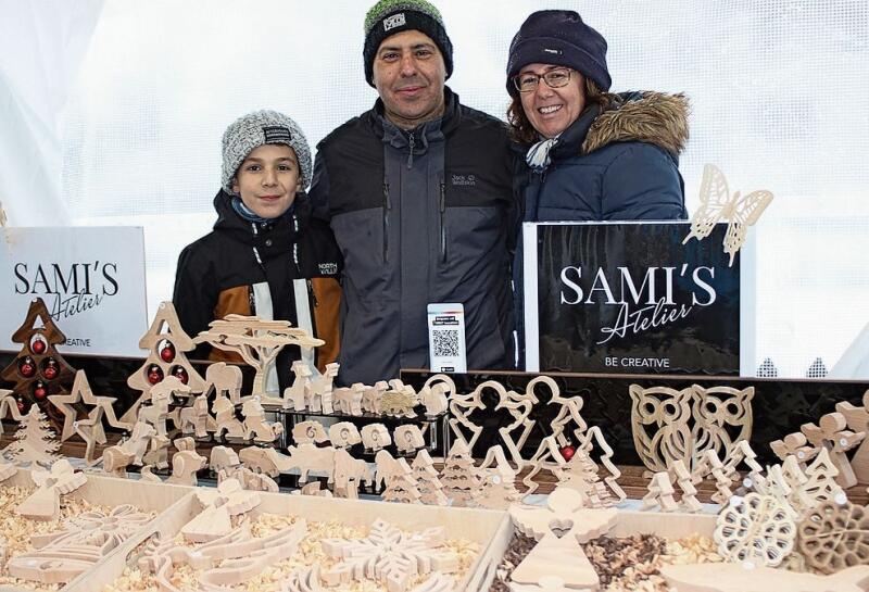 Familie Sbaa aus Niederrohrdorf bot Holzhandwerk an. bär