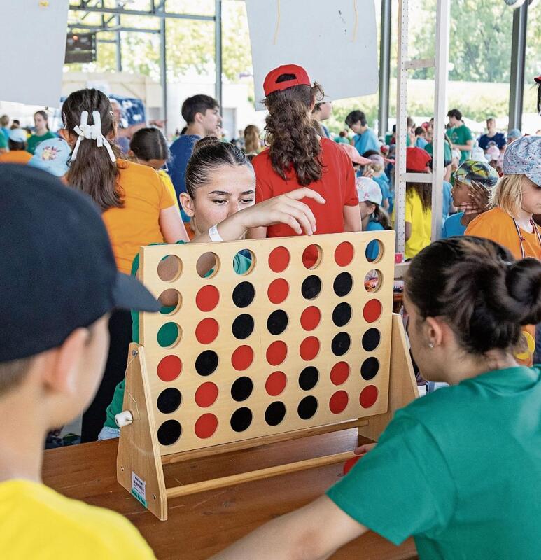 Konzentration ist nötig beim Spiel «Vier gewinnt».gk