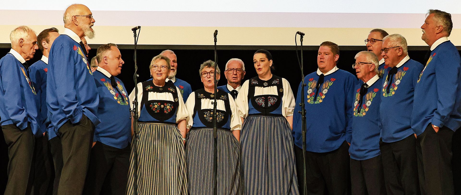 Der Jodlerklub Horn aus Gebenstorf begeisterte mit den Freudenjuchzern das Publikum. gk