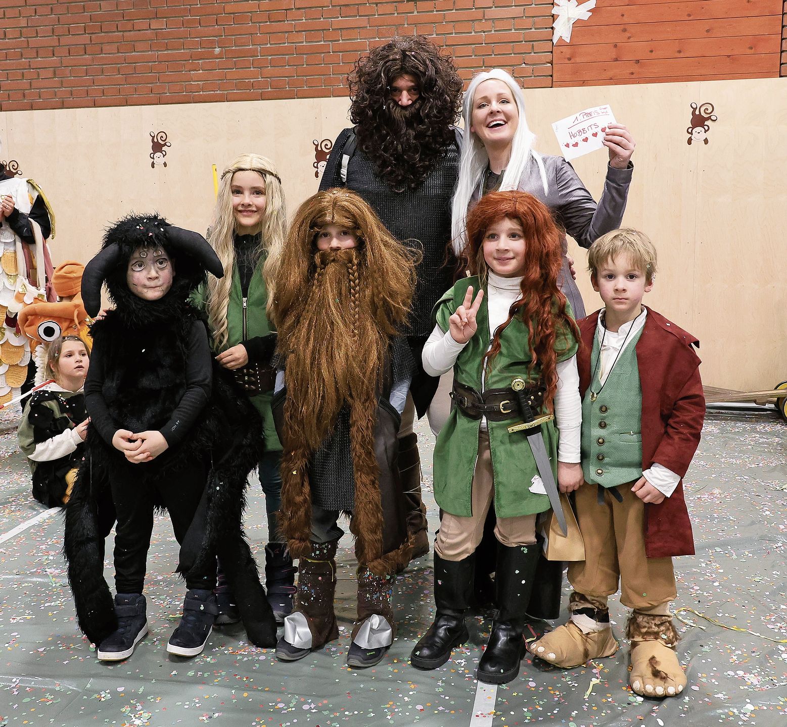 Die Hobbits gewinnen in der Gruppenkategorie mit Wägeli.